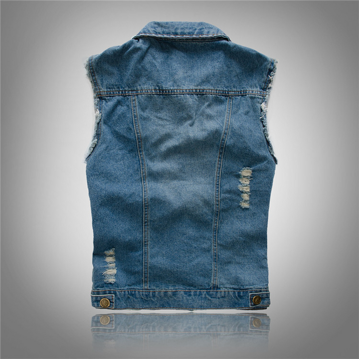 "Herren Denim Weste im Vintage Look mit silbernen Knöpfen, modisch und bequem für vielseitige Kombinationen."