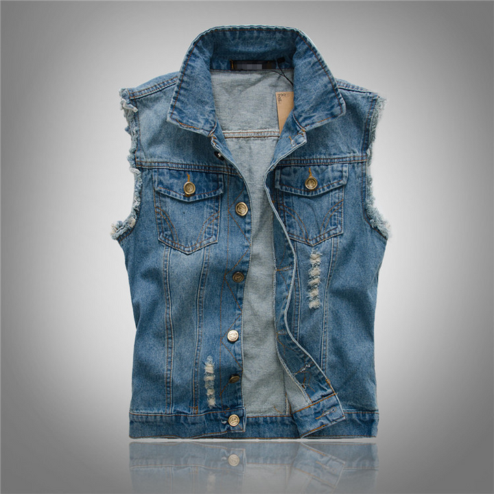 "Herren Denim Weste im Vintage Look mit silbernen Knöpfen, modisch und bequem für vielseitige Kombinationen."