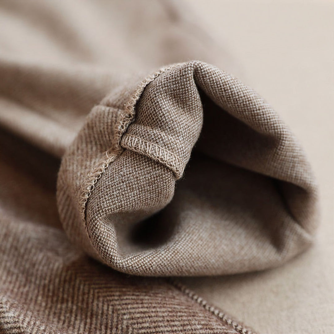 Elegante Herren Anzughose Regular Fit. Bequeme Business Hose für Männer, ideal als Bürokleidung und für Meetings.