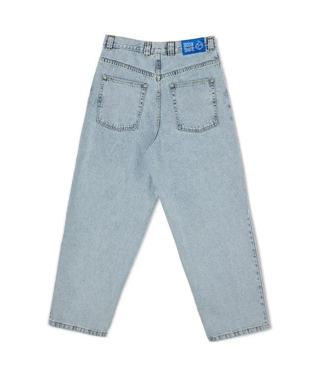Praktische Gesäßtaschen der lässigen Männer Jeans, ideal für den Frühling und Alltag.