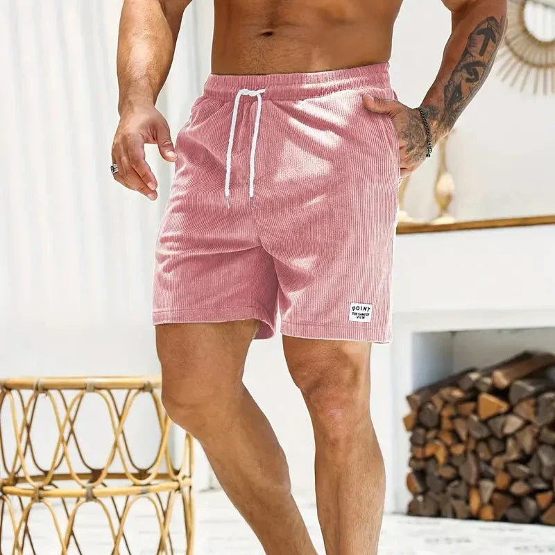 Kurze Herrenhose für den Sommer, bequem & modern, eine Alltagsshorts für Männer.