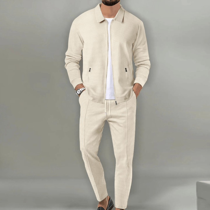 Bequemes Herren Loungewear Set: Langarmshirt & Hose. Ideal für entspannte Herbsttage & Winterabende.