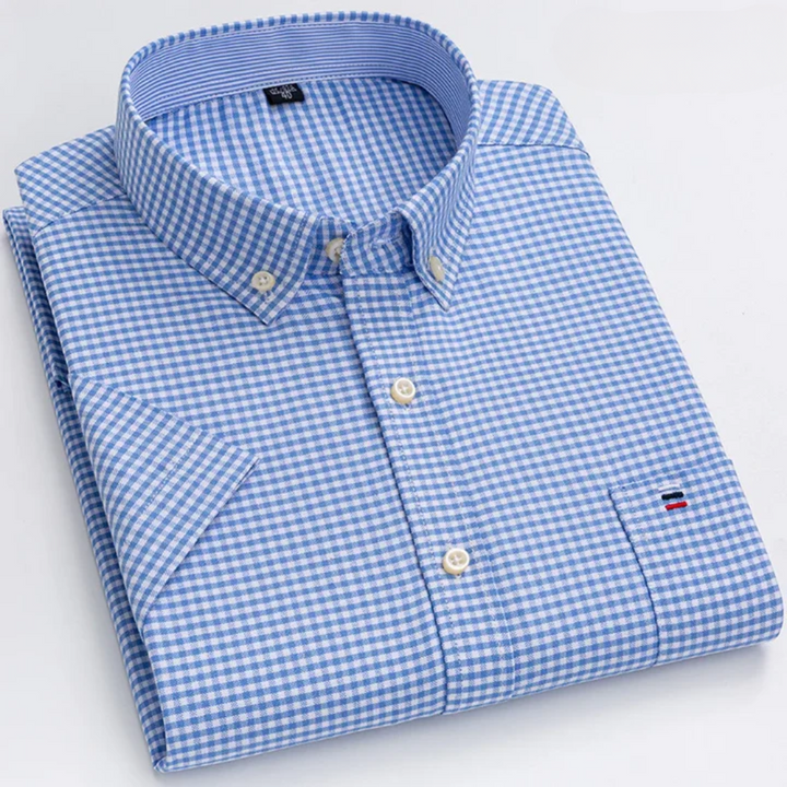 Herren Hemd mit klassischem Muster & tailliertem Schnitt für eleganten Business & Smart Casual Stil.
