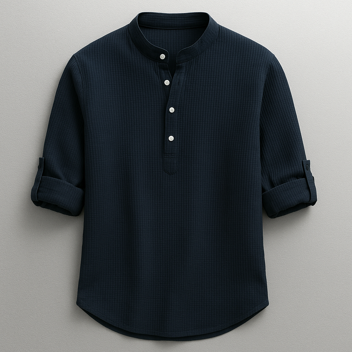 Vielseitiges Herren Henley Shirt mit Knopfleiste & verstellbaren Ärmeln für jeden Casual-Look. Ideal für Männer.