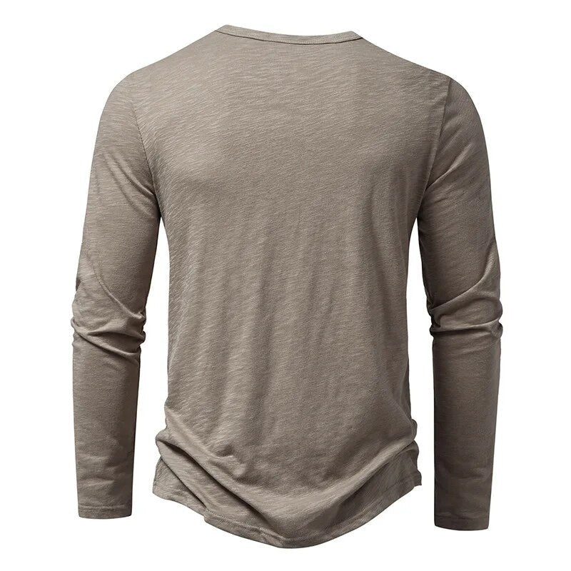 Basis Herren Henley Langarmshirt, schmale Passform, perfekt zum Kombinieren im modernen Stil.