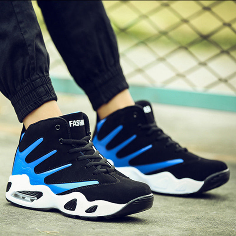 Performance High-Top Basketballschuhe für Herren. Vielseitige Sportschuhe mit starker Federung und Halt für jeden Untergrund.