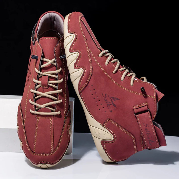 Herren High-Top Freizeitschuhe. Markante Wellensohle & sorgfältige Ziernähte – ideal für einen coolen Look.
