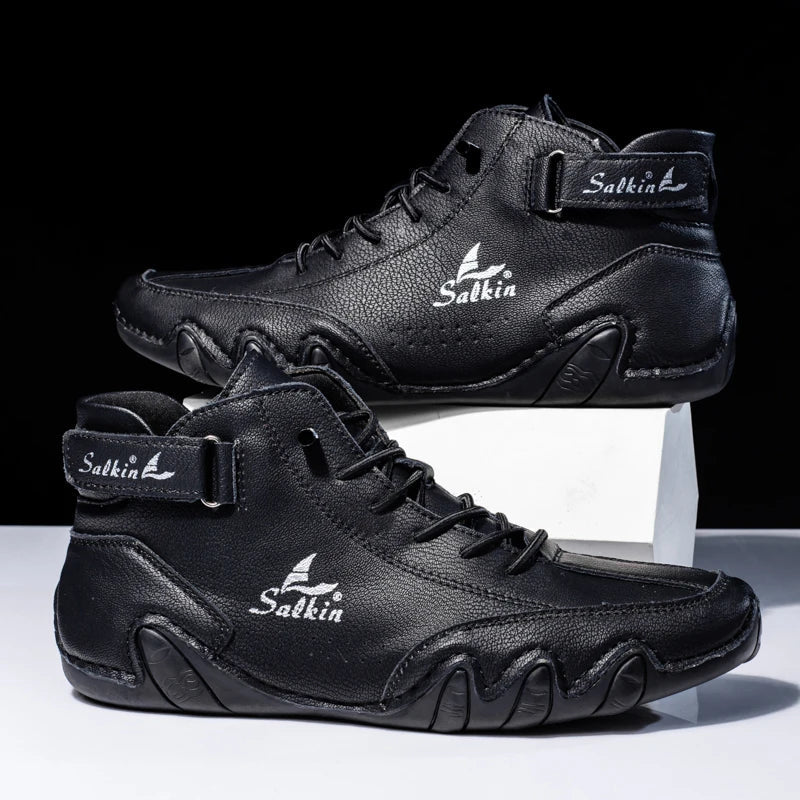 Wintertaugliche Herren High-Top-Schuhe mit griffiger Wellensohle & eleganten Ziernähten. Hoher Tragekomfort.