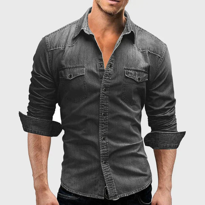 Robustes Denim-Herrenhemd, slim fit, mit Kentkragen in Azur Blau. Ideal für Casual- und Lagenlook.