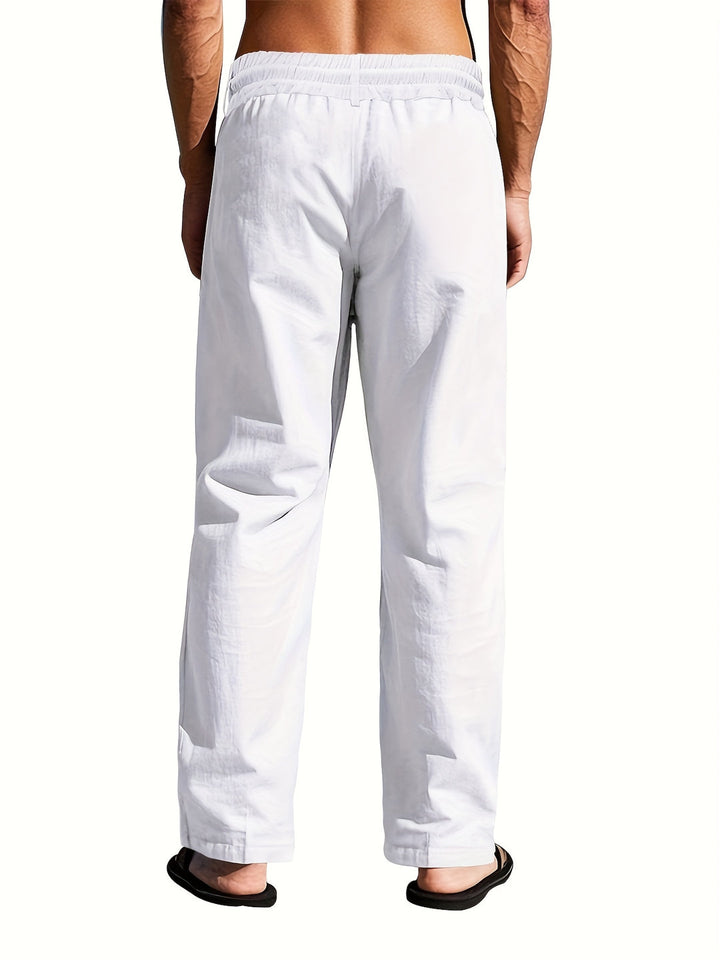 Bequeme Herren Freizeithose mit Kordelzug, lässiger Schnitt. Die perfekte Sommer-/Frühlingshose für Herren.