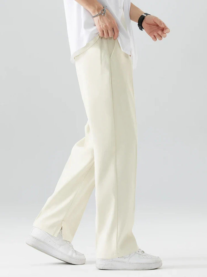 Moderne Herrenhose in geradem Schnitt, perfekt für Frühling. Komfortable Lässigkeit für jeden Tag.