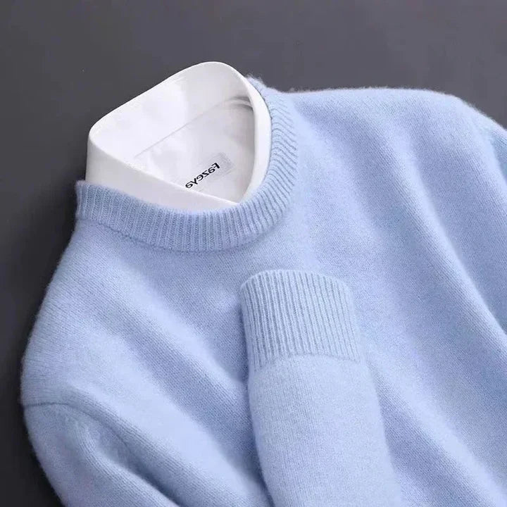 Eleganter Herren V-Ausschnitt Pullover, Langarm, in Dunkelblau, perfekt für Business & Casual Looks.