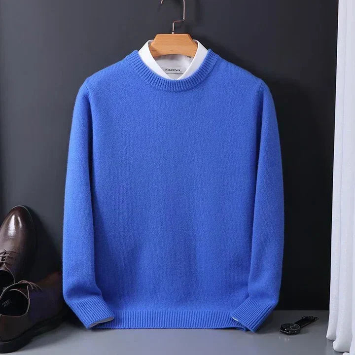Moderner Herren Langarm-Pullover, Rundhals oder V-Ausschnitt, in Anthrazit. Perfekt für Herbstmode.