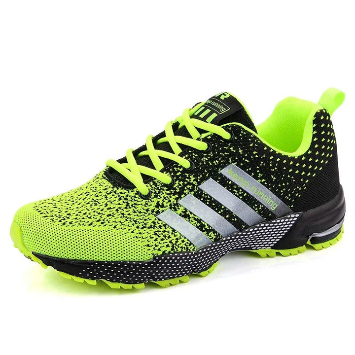 Dynamische Herren Sportschuhe für intensives Training. Bieten hervorragende Dämpfung & Unterstützung.