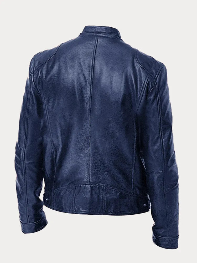 "Herren Lederjacke Daniel, elegant und robust, aus hochwertigem Leder in klassischem Design, mit Reißverschluss und Taschen."