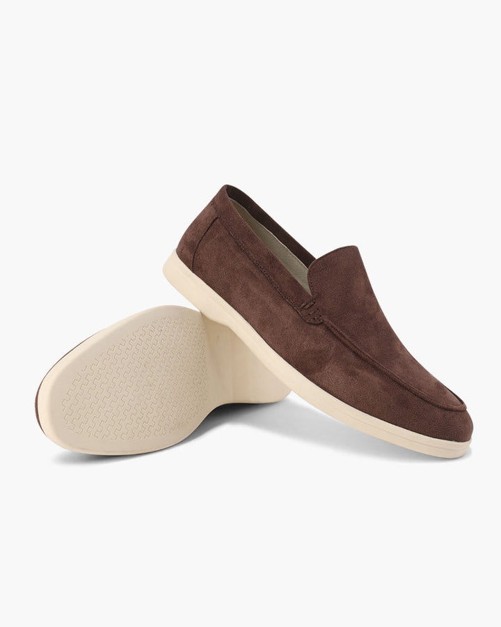 Business-Casual Herren Loafer in Schwarz; stilvolle Slip-On Schuhe, perfekt für den Übergang.