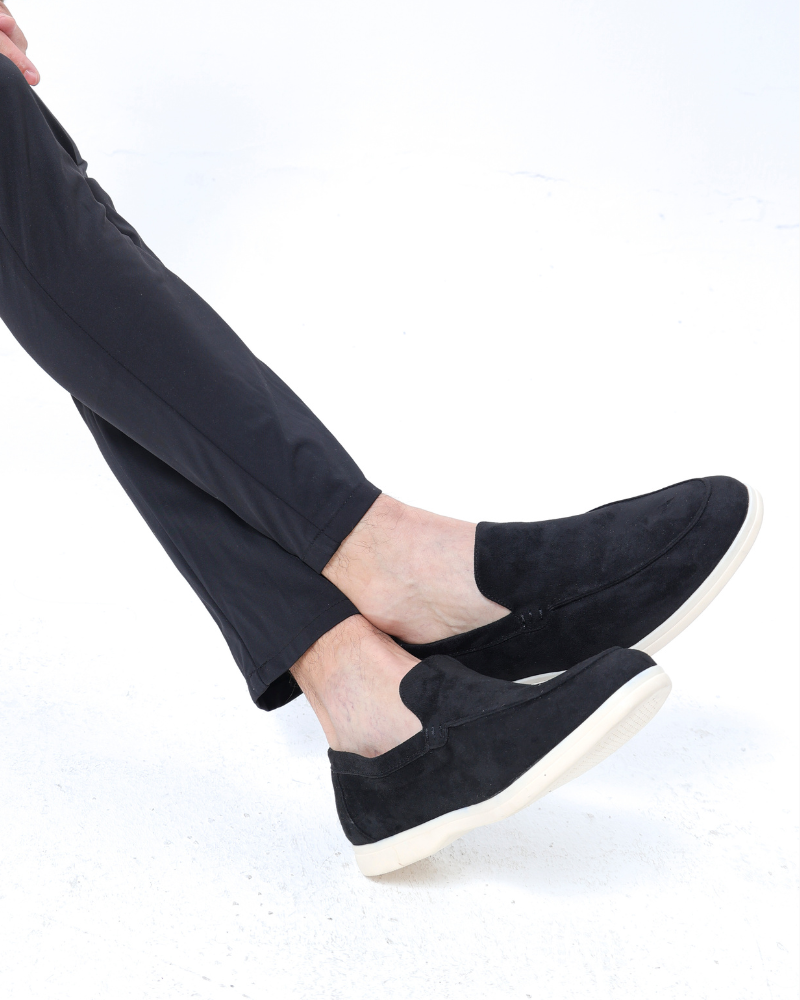 Mokkafarbene Herren-Loafer; atmungsaktive Slip-On Freizeitschuhe, perfekt für entspannte Tage.