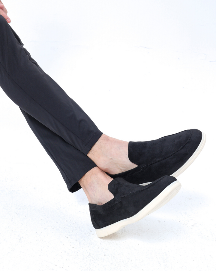 Mokkafarbene Herren-Loafer; atmungsaktive Slip-On Freizeitschuhe, perfekt für entspannte Tage.
