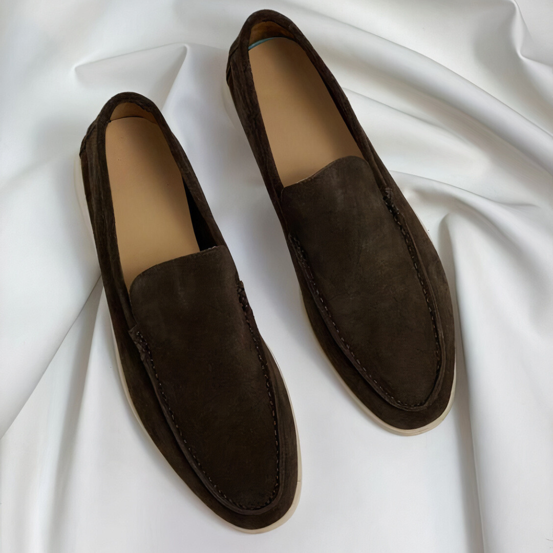 "Herren Loafers aus Premium Leder, elegant und komfortabel, in Dunkelblau. Klassisches Design, hoher Tragekomfort."