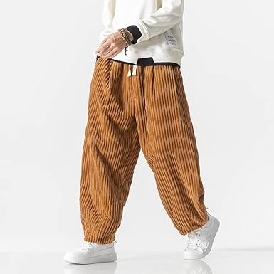 Bequeme Herren Freizeithose mit Kordelzug, weite Passform, perfekt für Casual Outfits im Frühling/Sommer.