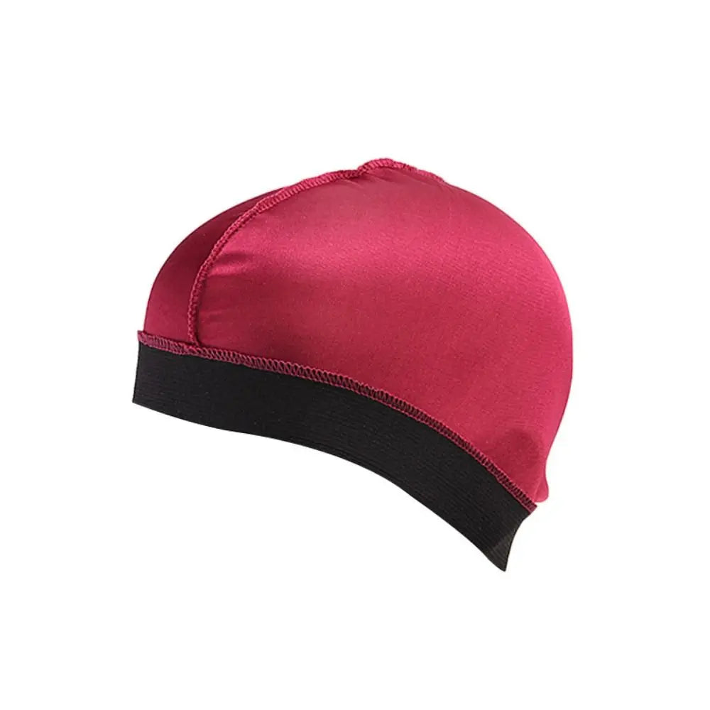 Authentischer Herren Oktoberfest Federhut, stilvoller Fedora mit grüner Feder, ideales Trachten-Accessoire für Verkleidung.