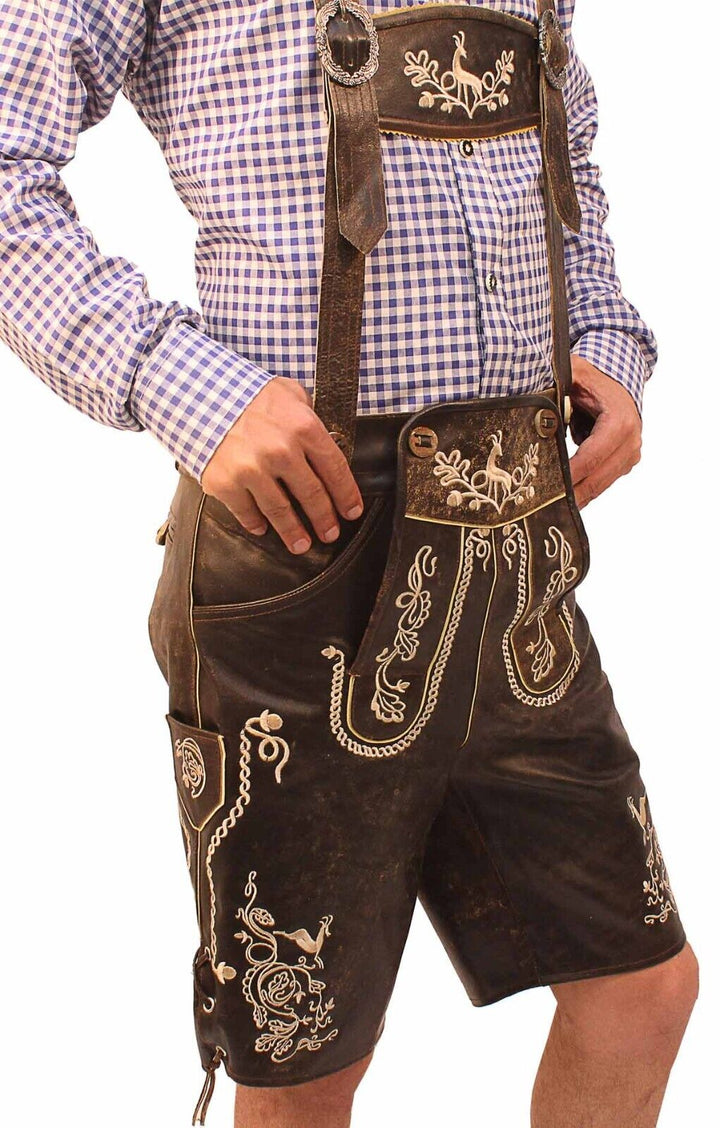 Elegante Herren Lederhosen für Oktoberfest und Festkleidung, mit traditioneller Stickerei & bequemen Trägern.