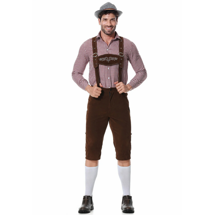 Traditioneller Trachten-Dreiteiler für Herren: Braune Lederhose, kariertes Hemd, passende Krawatte.