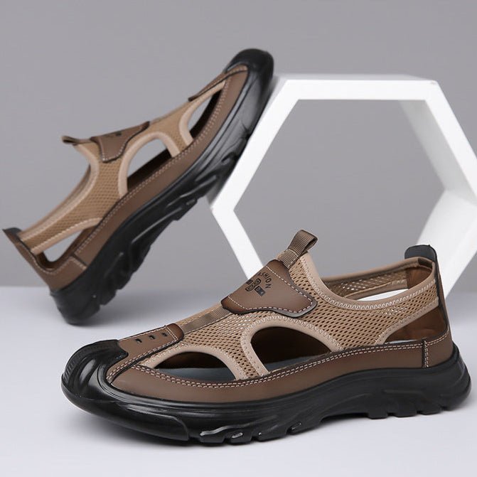 Klassische Herren Orthopädische Sandalen in Dunkelbraun. Bequem, atmungsaktiv & rutschfest für den Sommer.