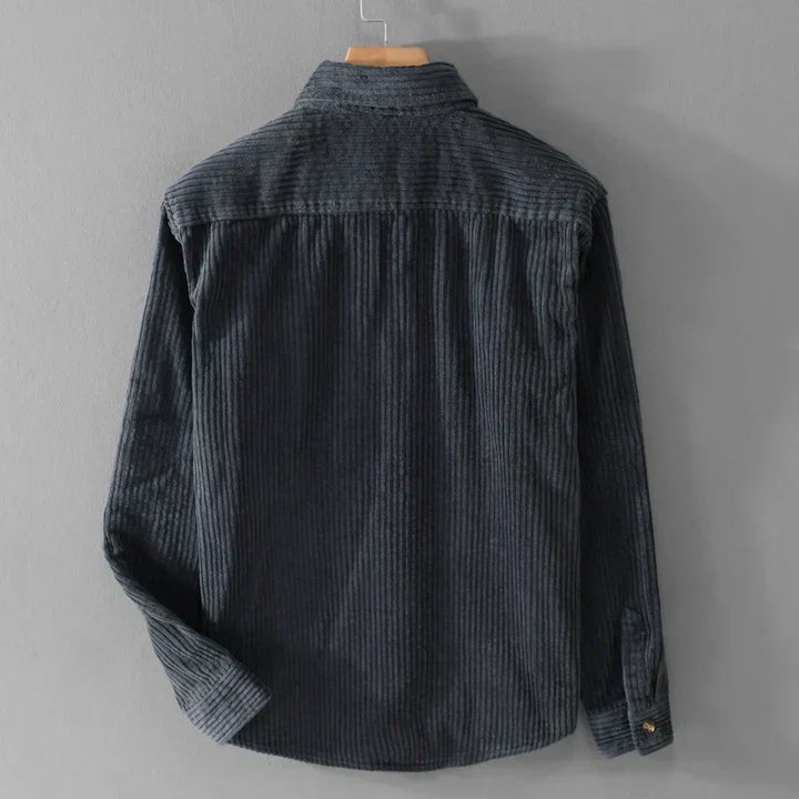 Trendige Herren Overshirt-Jacke für vielseitige Herbstmode, mit Knopfleiste für Business Casual oder Freizeitlooks.