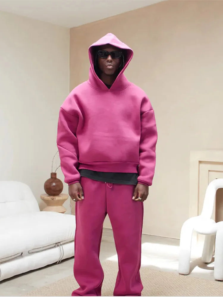 Herren Freizeit-Set mit Oversized Hoodie und Jogginghose, vielseitig für jede Gelegenheit.