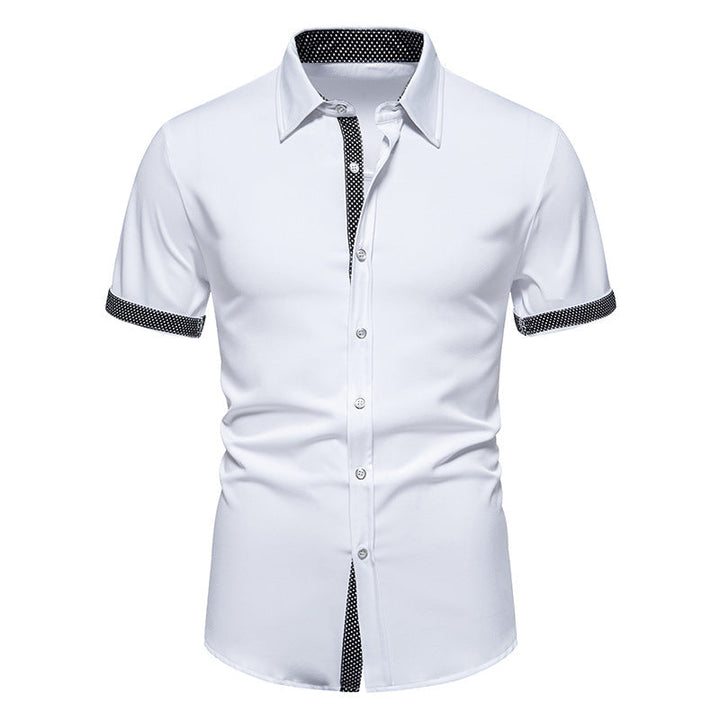 Elegantes, weiß-schwarzes Herren Polka-Dot Kurzarmhemd; lässiges, leichtes Freizeithemd mit Farbblock-Design & Kentkragen.