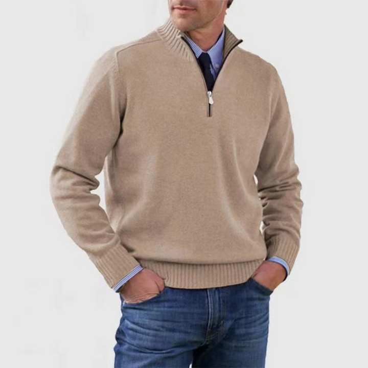 Herren Strickpullover mit Halbreißverschluss von der Seite, ideal für den Lagenlook. Elegant.