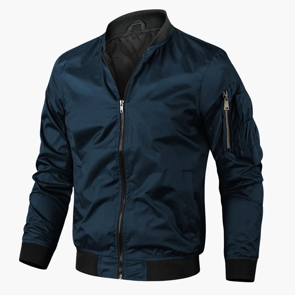 Robuste Herren Bomberjacke im Retro-Look. Ideale Freizeit- und Saisonjacke für Herbst und Frühling.