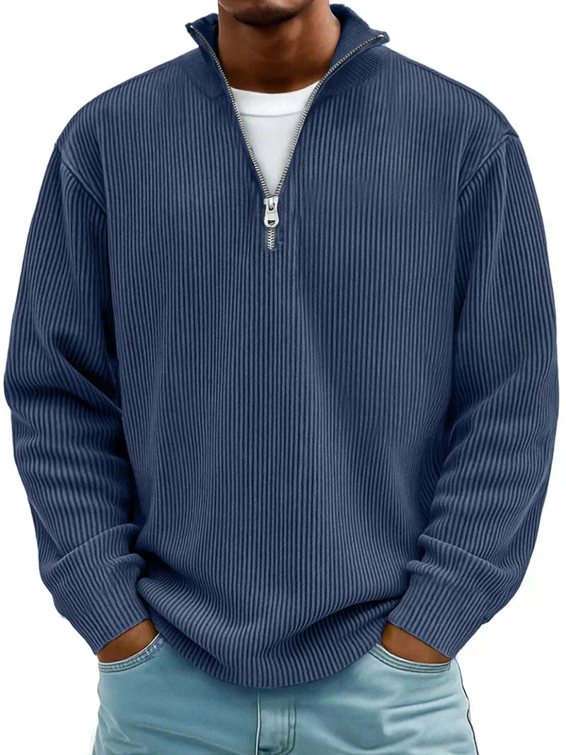 Vielseitiger Herren Freizeitpullover mit Halb-Reißverschluss, Rippstrick und Langarm, optimal für kalte Tage.