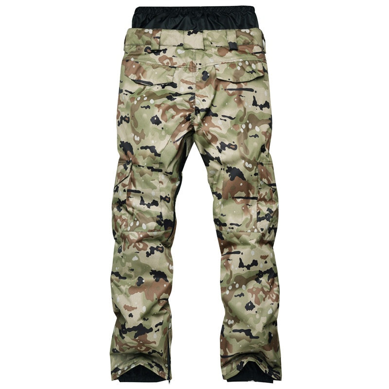 Hochfunktionale Herren Skihose, atmungsaktiv, isoliert und mit Pisten-Features ausgestattet.