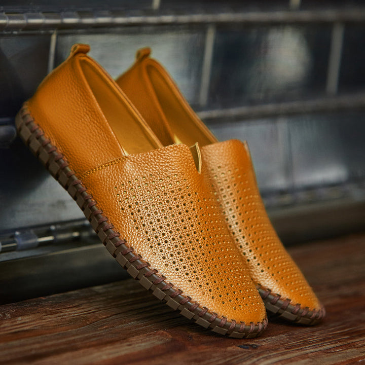 Elegante braune Herren Slip-On Schuhe, komfortable Fahrschuhe mit sicherem Halt für den Alltag.