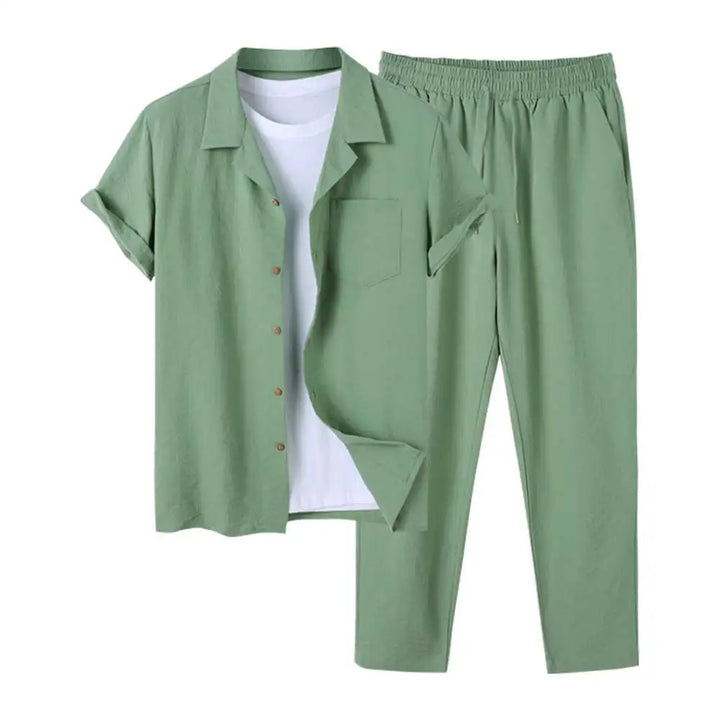 Herren Sommer-Set: bequem & atmungsaktiv. Kurzarmoberteil & knielange Hose, ideal für Freizeit & Urlaub.