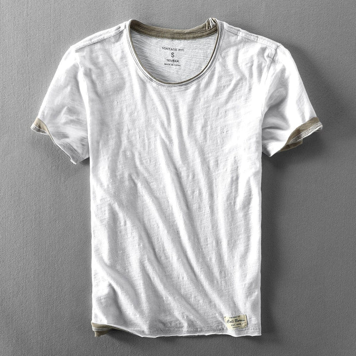 Weiches Herren T-Shirt für den Sommer. Atmungsaktiv und angenehm zu tragen.