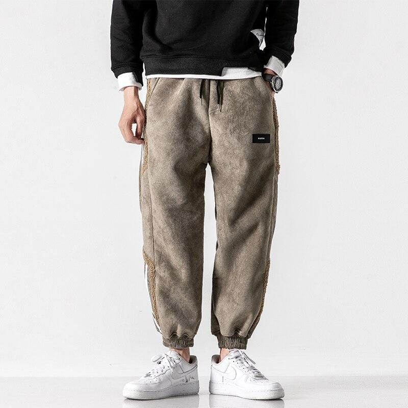 Trendige Streetstyle Jogginghose für Herren. Vielseitige Freizeithose, ideal für Frühling & Sommer, casual und modern.