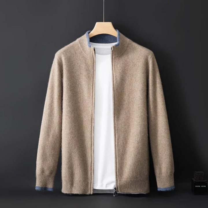 Elegante Herren Strickjacke mit Zip, warm & vielseitig, perfekt für den Winter.