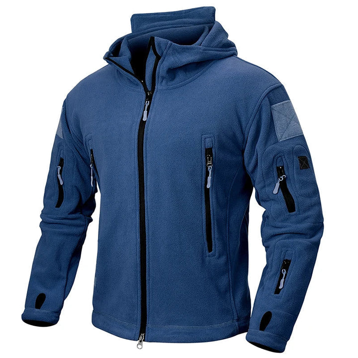 Detailaufnahme des strapazierfähigen, wasserdichten Stoffes einer taktischen Herren Outdoor-Winterjacke.
