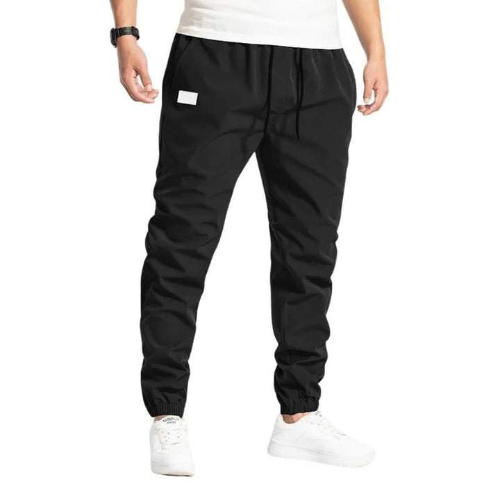 Herren Thermohose Jogger für kühle Tage. Bequeme Freizeithose für Sport & Alltag. Warm & stilvoll.