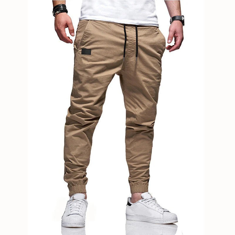 Moderne Herren Thermohose für Komfort. Warme Jogger-Hose, ideal für kalte Tage, Sport & Casual-Look.