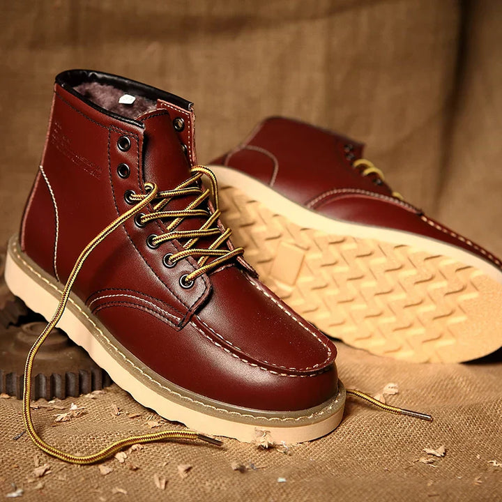 Robuste Herren Boots in Khaki, ideal für Herbst & Freizeit. Stilvolle Vintage Stiefel mit bequemer Sohle.