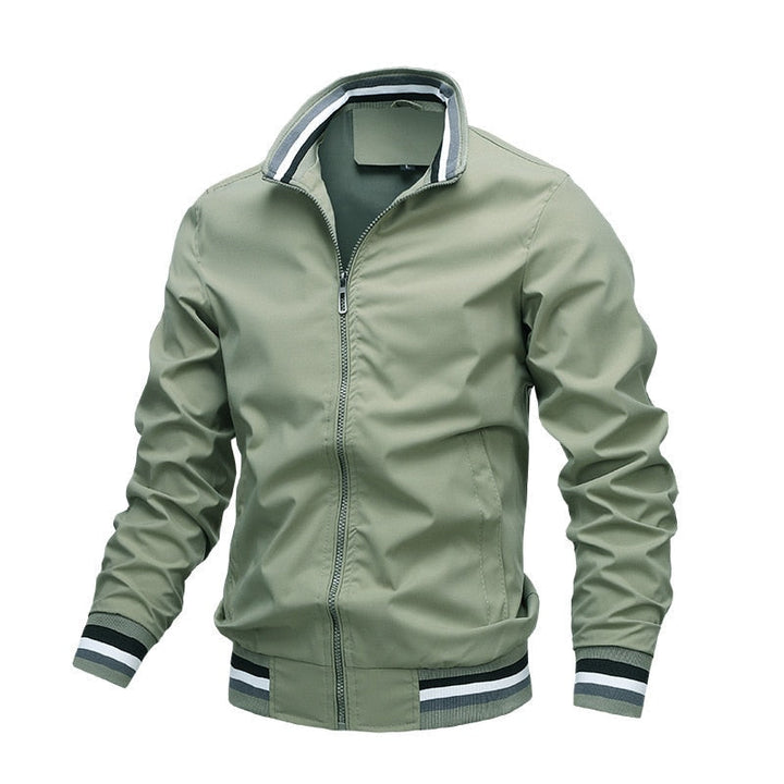 Stilvolle Herren Winterjacke (Bomberstil) mit Frontreißverschluss, perfekt als Freizeit- oder Outdoorjacke.