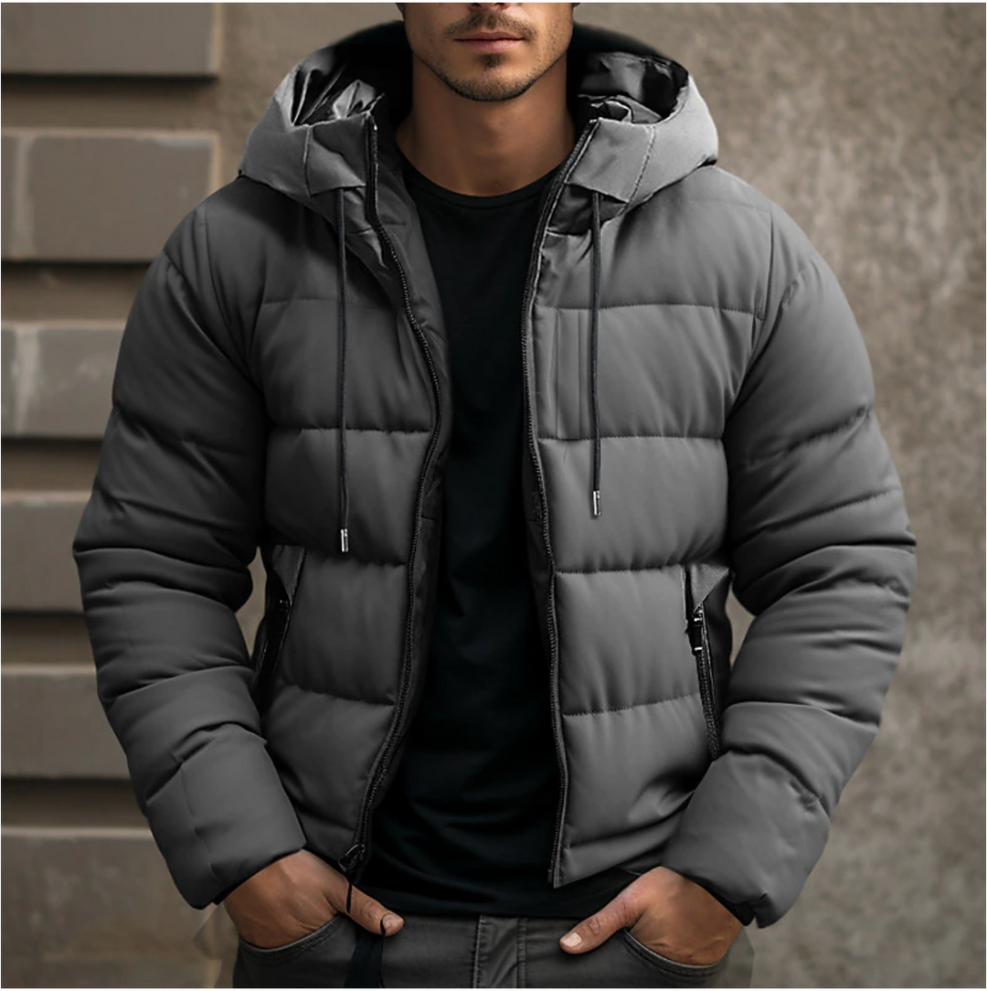 Stylische Herren Steppjacke mit Kapuze, ideal für Outdoor und Freizeit im Winter.