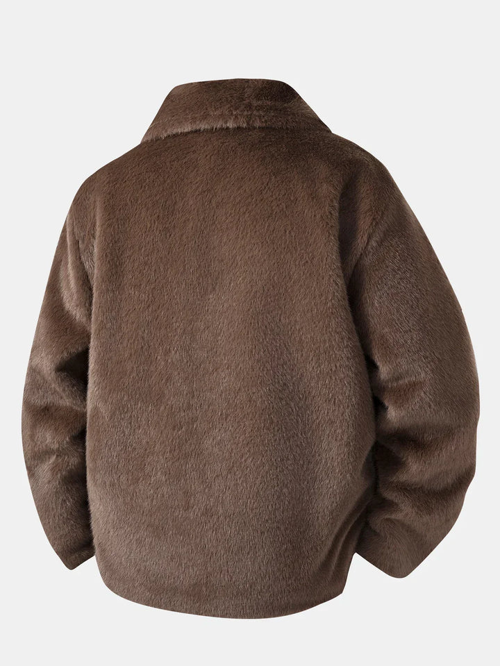 Modische Herren Winterjacke mit Knopfleiste, perfekt für Herrenmode und Schutz vor Kälte. Komfortable Winterbekleidung.