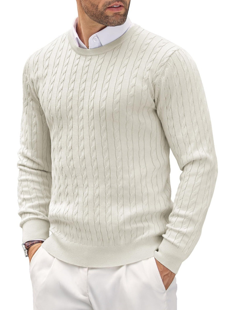 Herren Zopfmusterpullover in klassischem Design, zeitlose Herrenmode für den Winter.