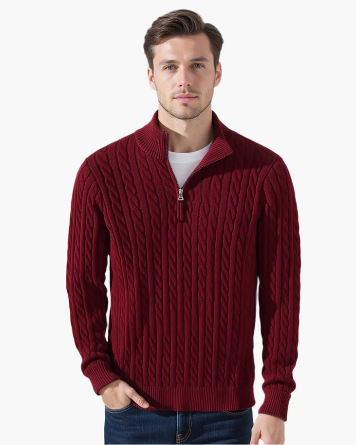 Detailansicht: Herren Zopfmuster Pullover, grobgestrickt, mit Halbzipp und Hochkragen für den Winter Casual Look.