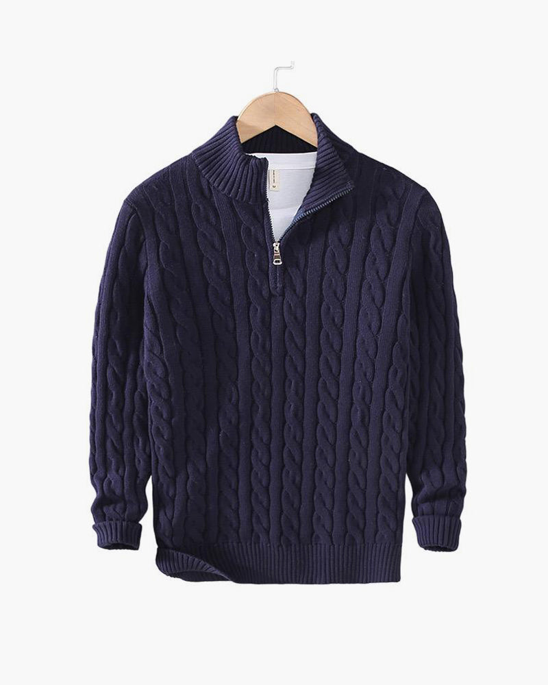 Herren Zopfmuster Strickpullover, Langarm, mit Halbzipp-Hochkragen. Moderner Casual Style für die Herrenmode.